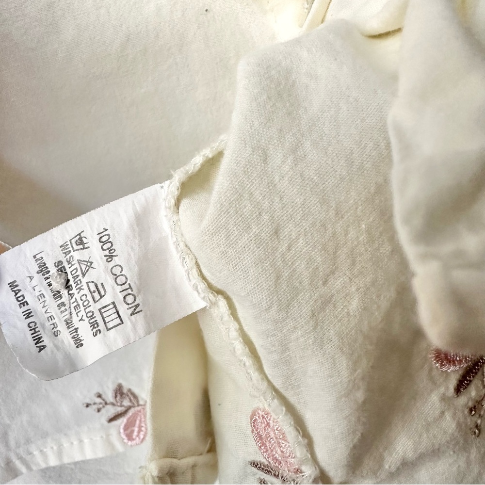 Lili Lala Button Down Floral Embroidered Blouse - Picture 4 of 7